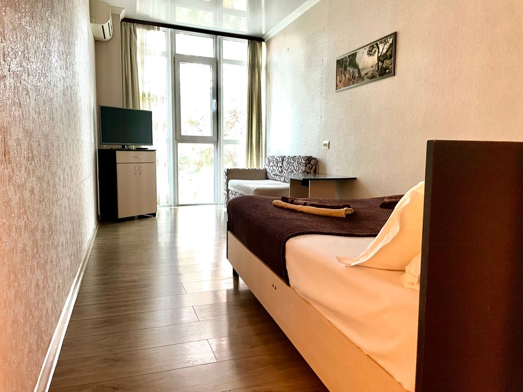 Счастье в доме — Трёхместный номер улучшенный