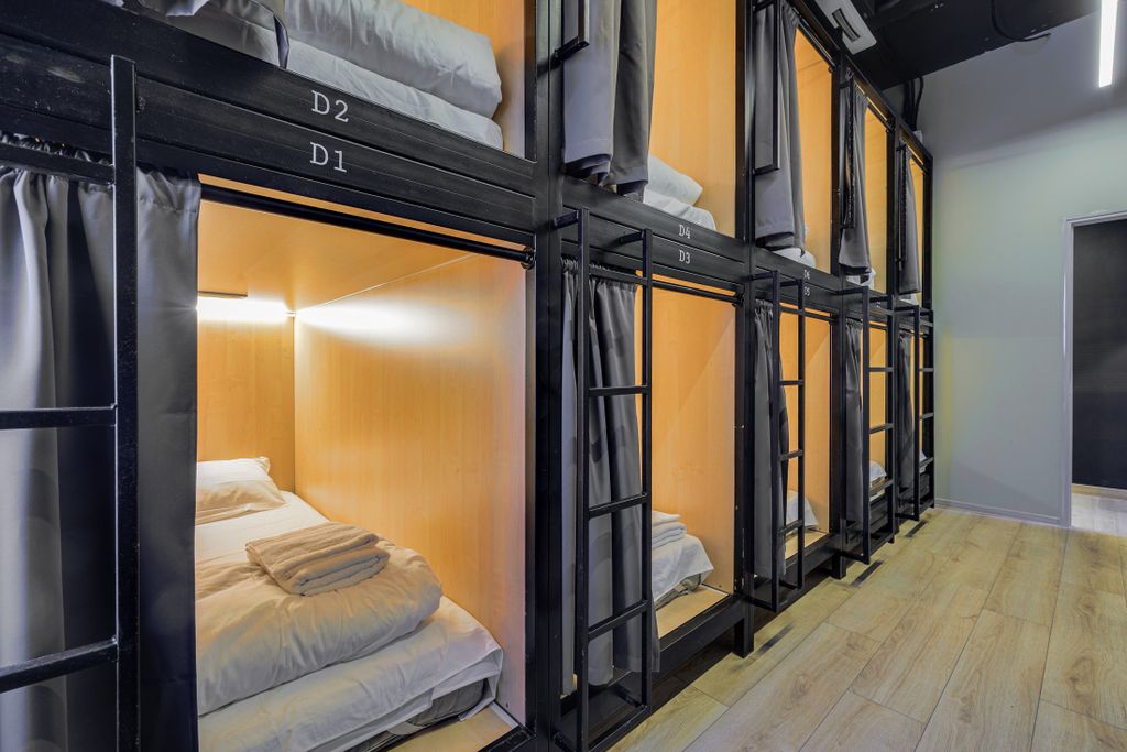 Рэйлвэй капсулз — Многоместный женский номер капсула