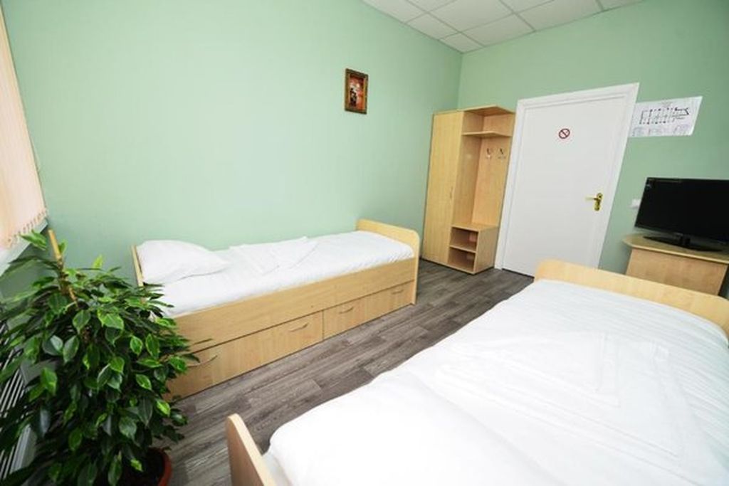 Днепр — Двухместный номер с 2 отдельными кроватями эконом