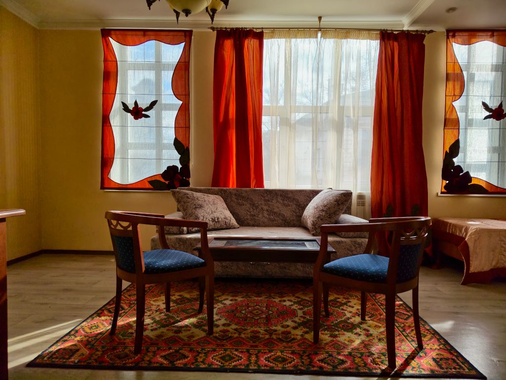 Петербург — Трёхместный номер Люкс