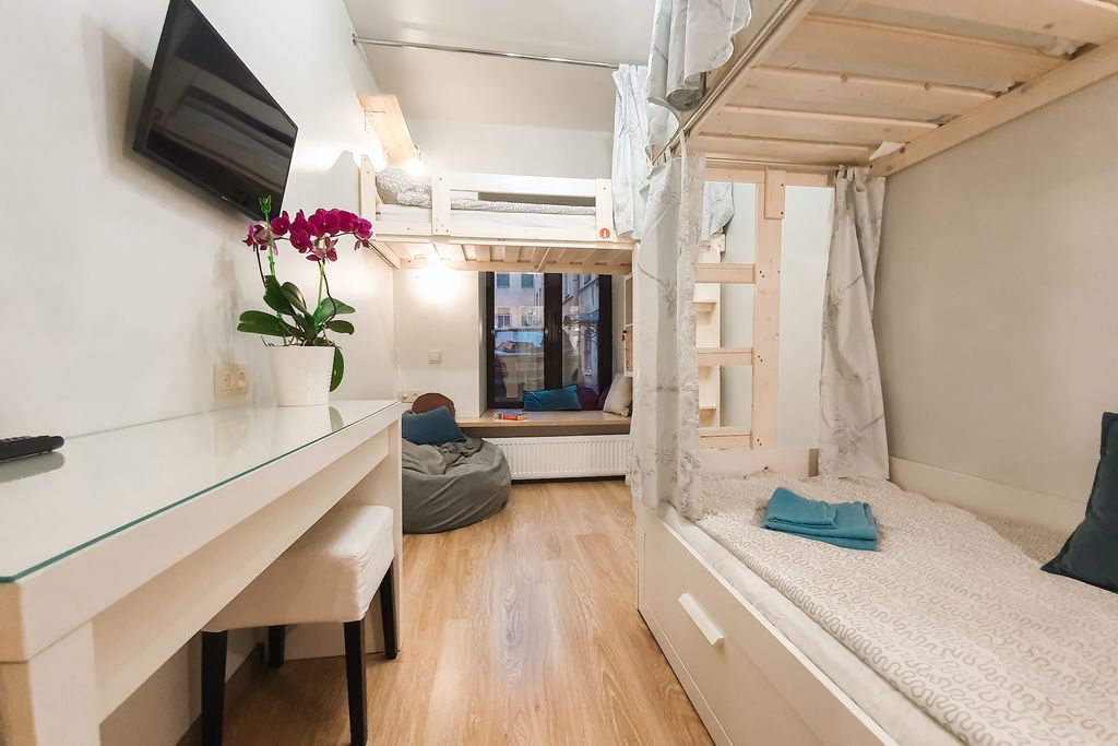 Лайк — Многоместный женский номер 3-местный женский