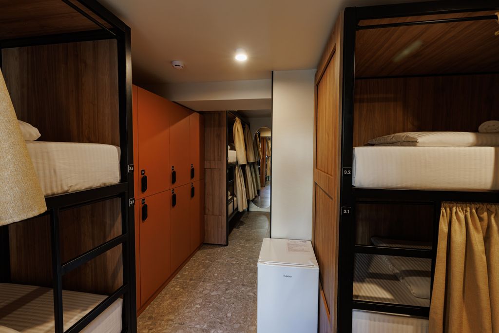 Путеводный — Многоместный смешанный номер 8-ми местный