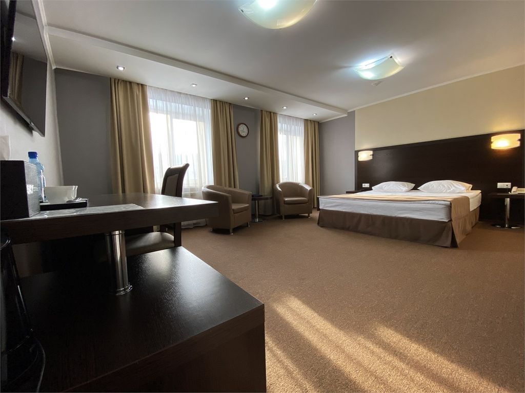 Sky — Двухместный номер с 1 кроватью полулюкс