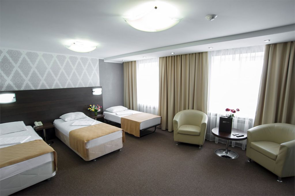 Sky — Трёхместный номер полулюкс