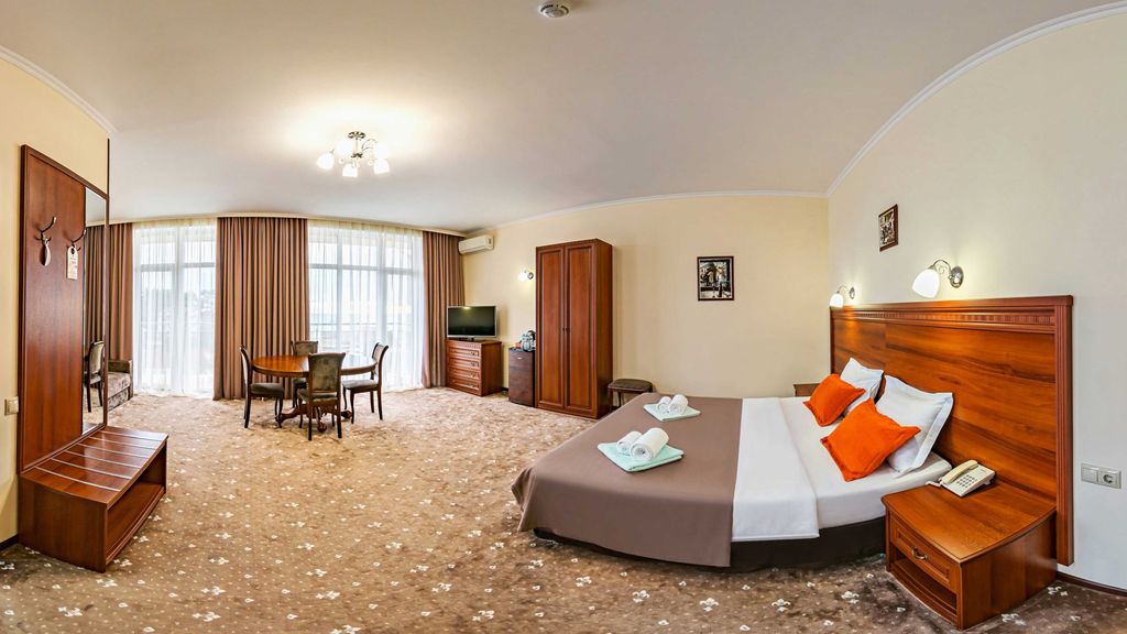 КАЛИПСО — Четырёхместный номер Люкс однокомнатный