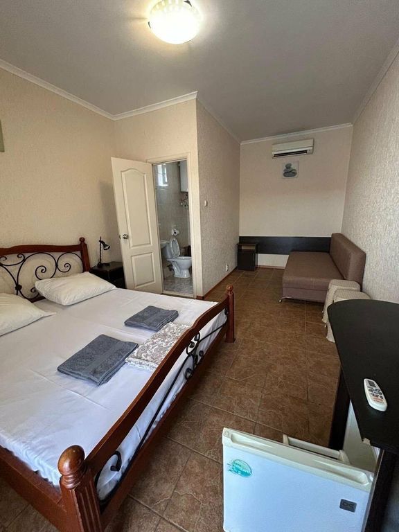 Дон — Четырёхместный номер с балконом