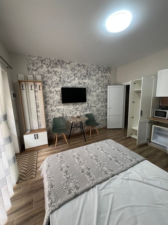 Верано — Дом у бассейна с отдельным входом