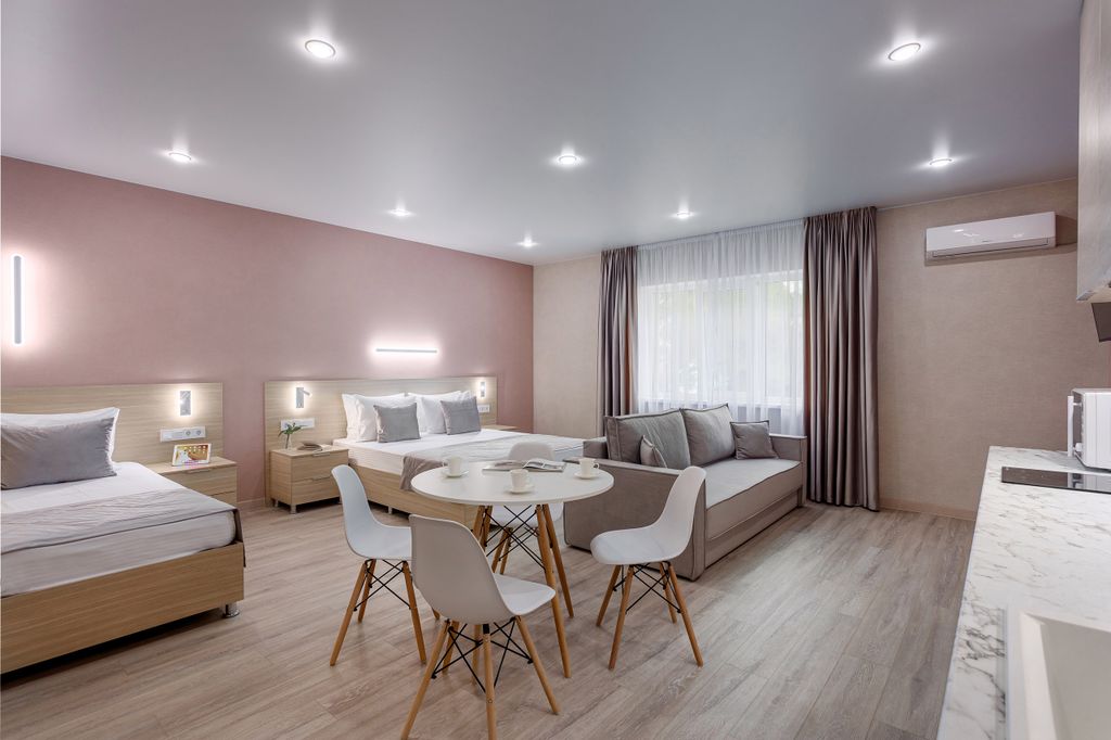 ЮКО — Трёхместный номер полулюкс