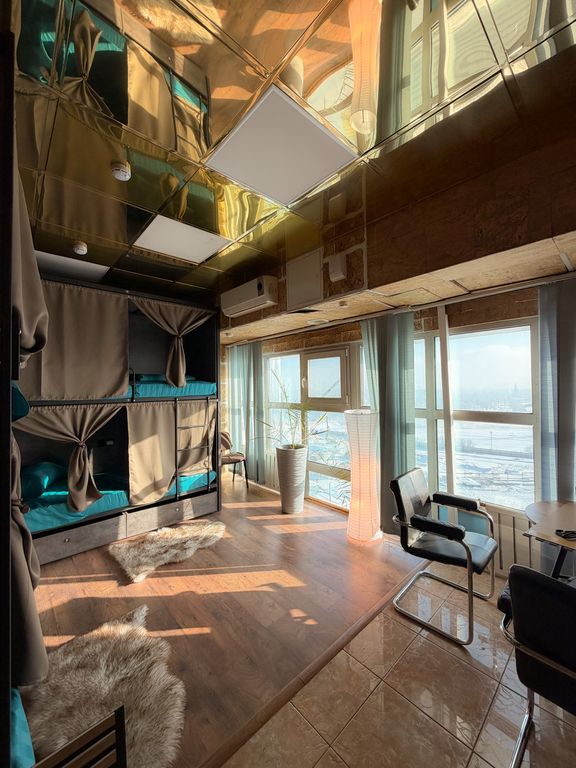 Путник — Многоместный женский номер эконом (душ/туалет общий)