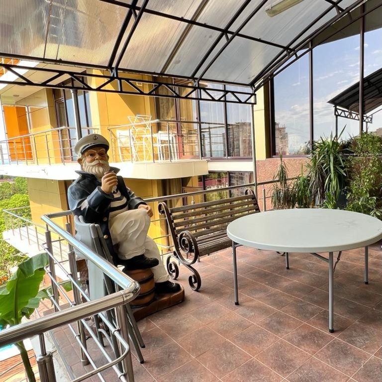 Шевченко 13/3 — Трёхместный номер Студия до 3-х гостей