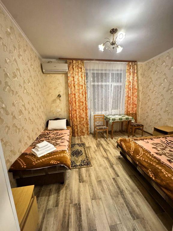 Доронин — Двухместный номер с 2 отдельными кроватями с дополнительным местом