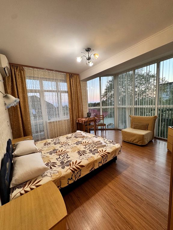 Доронин — Двухместный номер с 2 отдельными кроватями Двухместный номер с панорамным остеклением с доп местом