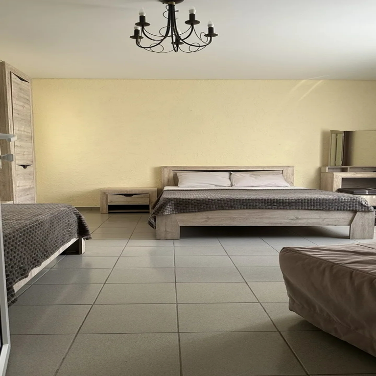 КомфортЛоо — Трёхместный номер Трехместный Улучшенный