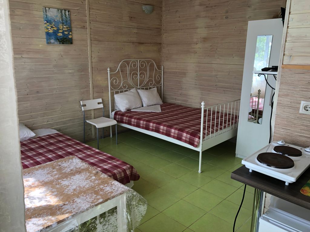 Жардин — Четырёхместный номер улучшенный