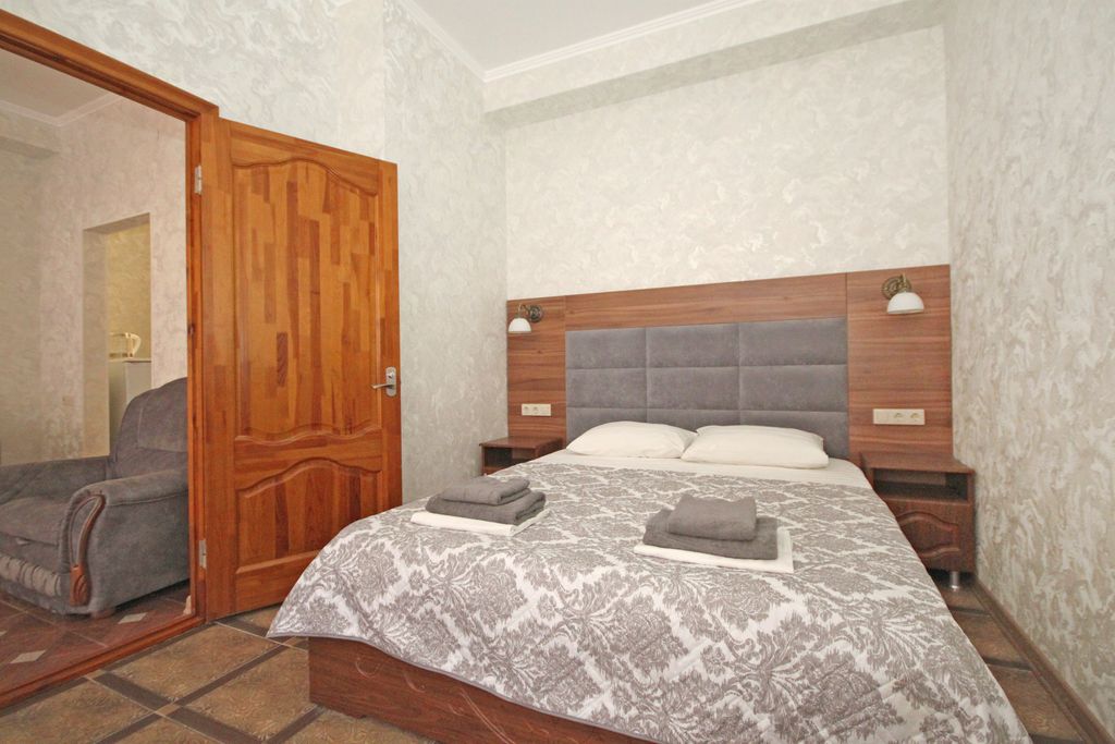 Валентина — Семейный номер Люкс 2-х комнатный