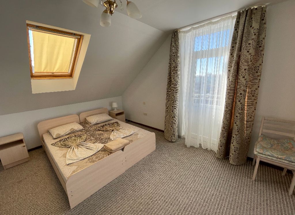 Вологда — Четырёхместный номер Стандарт однокомнатный на мансарде