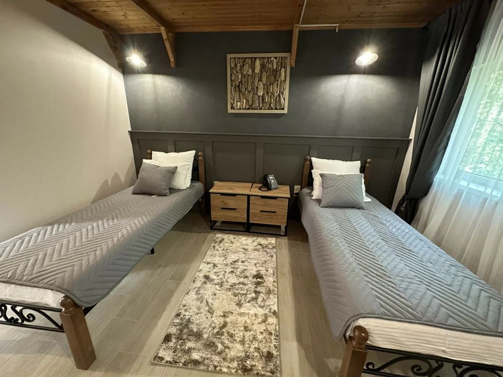 Дивное — Семейный номер комфорт трёхкомнатный