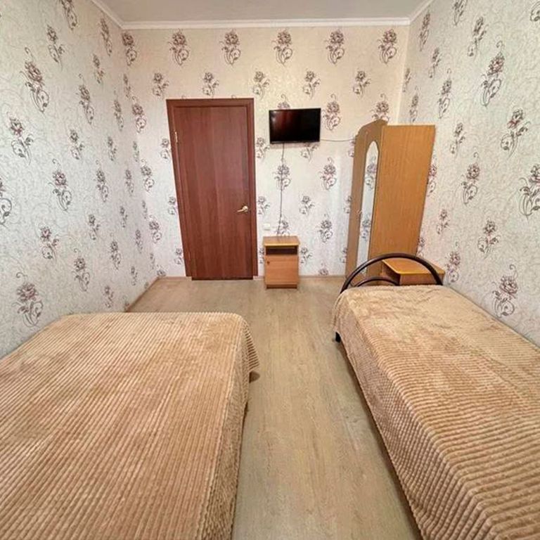 У Люси — Трёхместный номер эконом