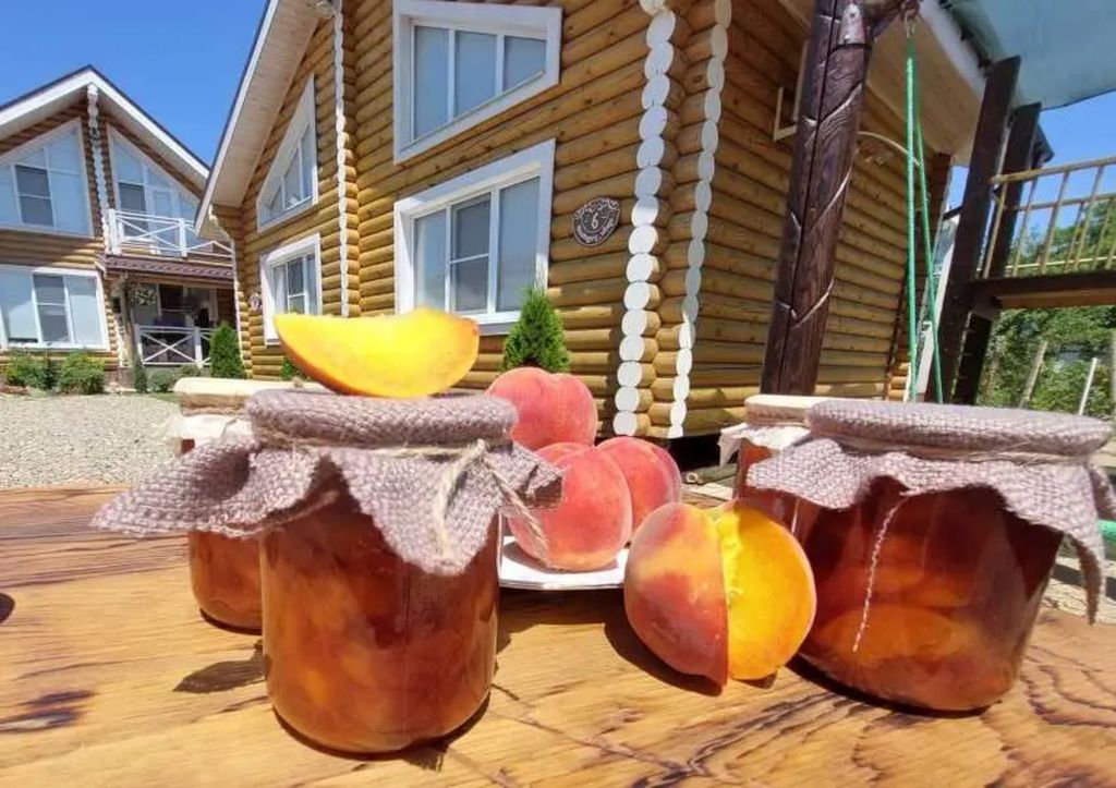 Деревня Кучугуры Kuchugury Village — Четырёхместный номер большой с террасой