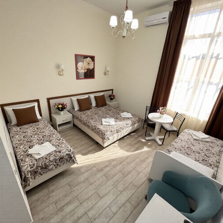 Барвиха — Четырёхместный номер стандарт без балкона