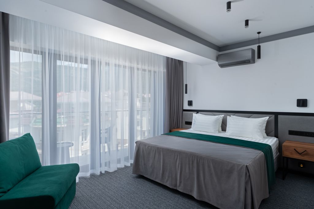 Ривьера — Четырёхместный номер Вилла 4-х местная 2-х комнатная