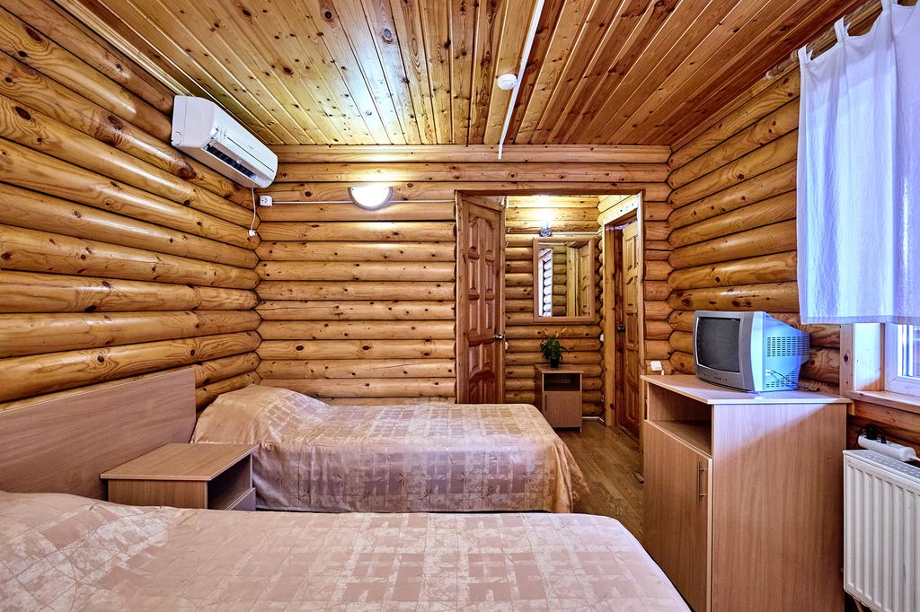 Солнечный — Трёхместный номер стандарт