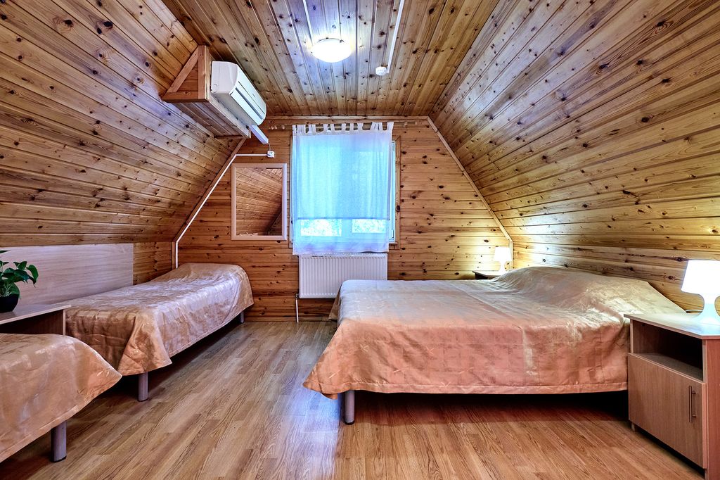 Солнечный — Семейный номер 2-х комнатный 7- местный