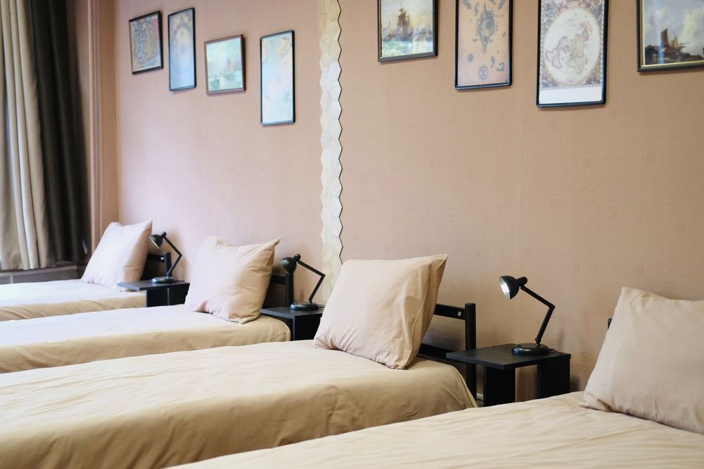 Ледокол — Трёхместный номер Улучшенный стандарт с собственной ванной комнатой