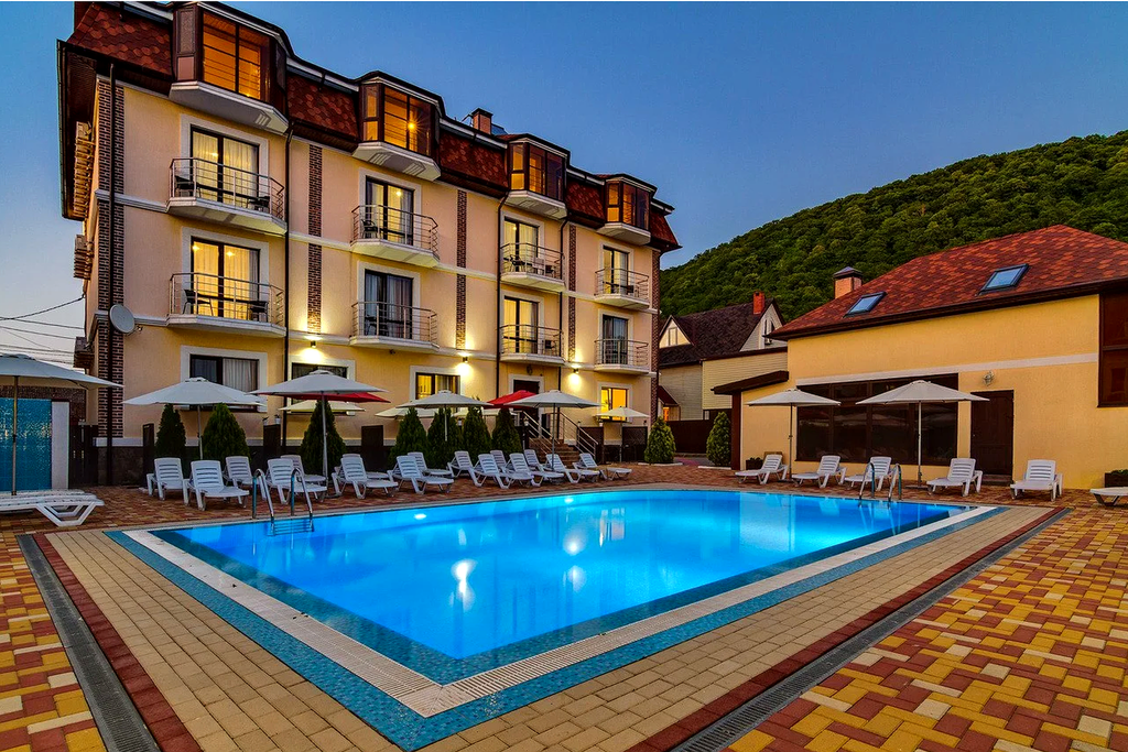 Верона — Дом коттедж с баней