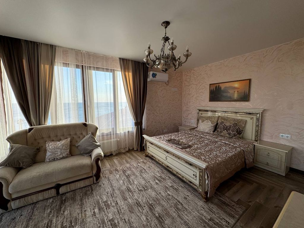 Bliss — Апартаменты №12 улучшенные двухкомнатные апартаменты с балконом и видом на море