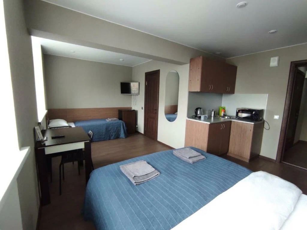 На Воскресенской — Трёхместный номер студия