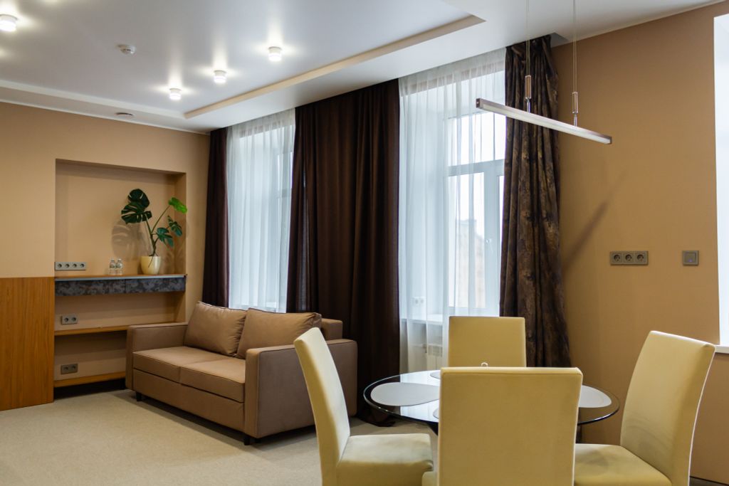 Центр Отель — Семейный номер улучшенный