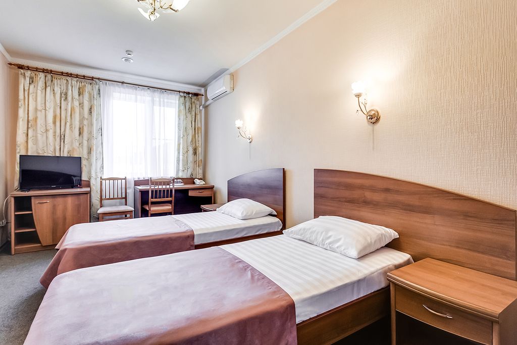 Платовский — Двухместный номер с 2 отдельными кроватями Стандарт Твин