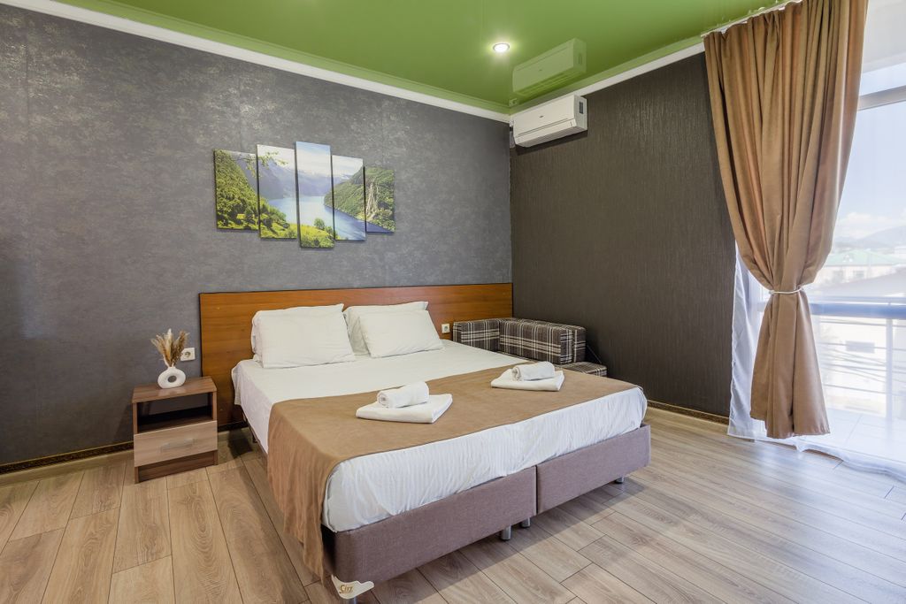 Еlion — Двухместный номер с 1 кроватью Комфорт с балконом и видом на горы