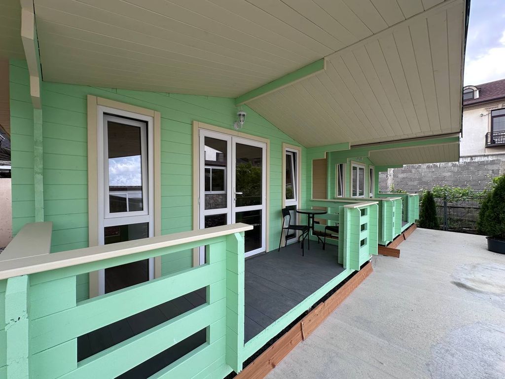 На Листопадной — Дом новый