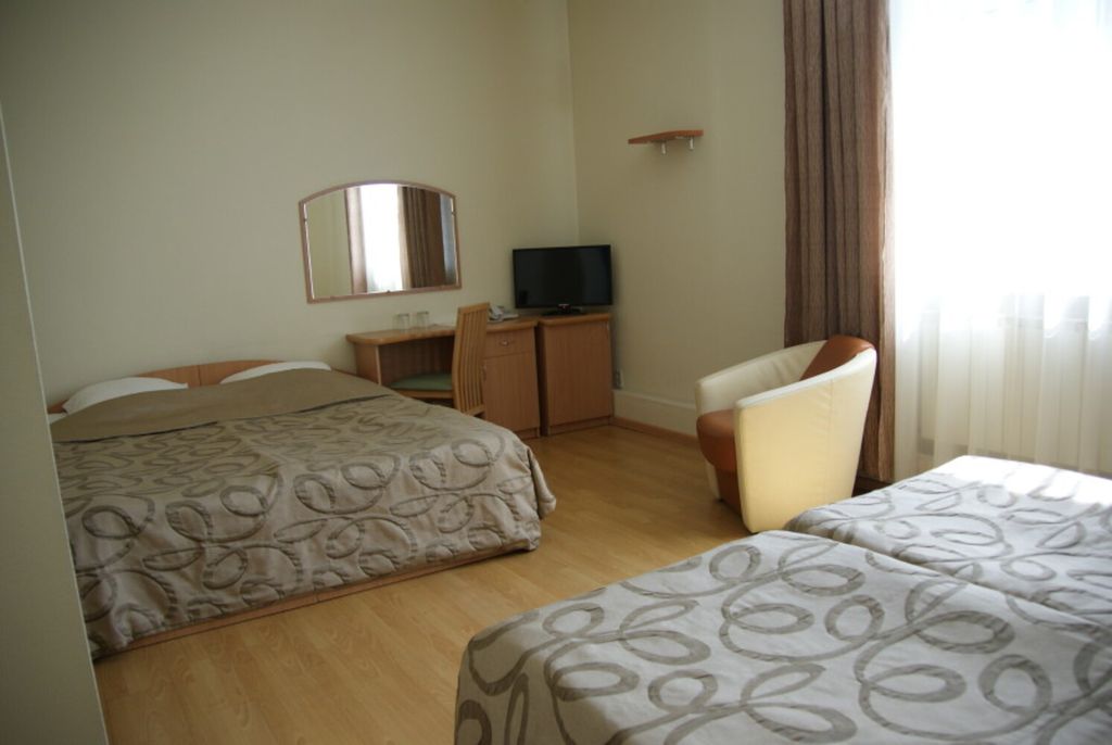 Пятый угол — Семейный номер стандарт