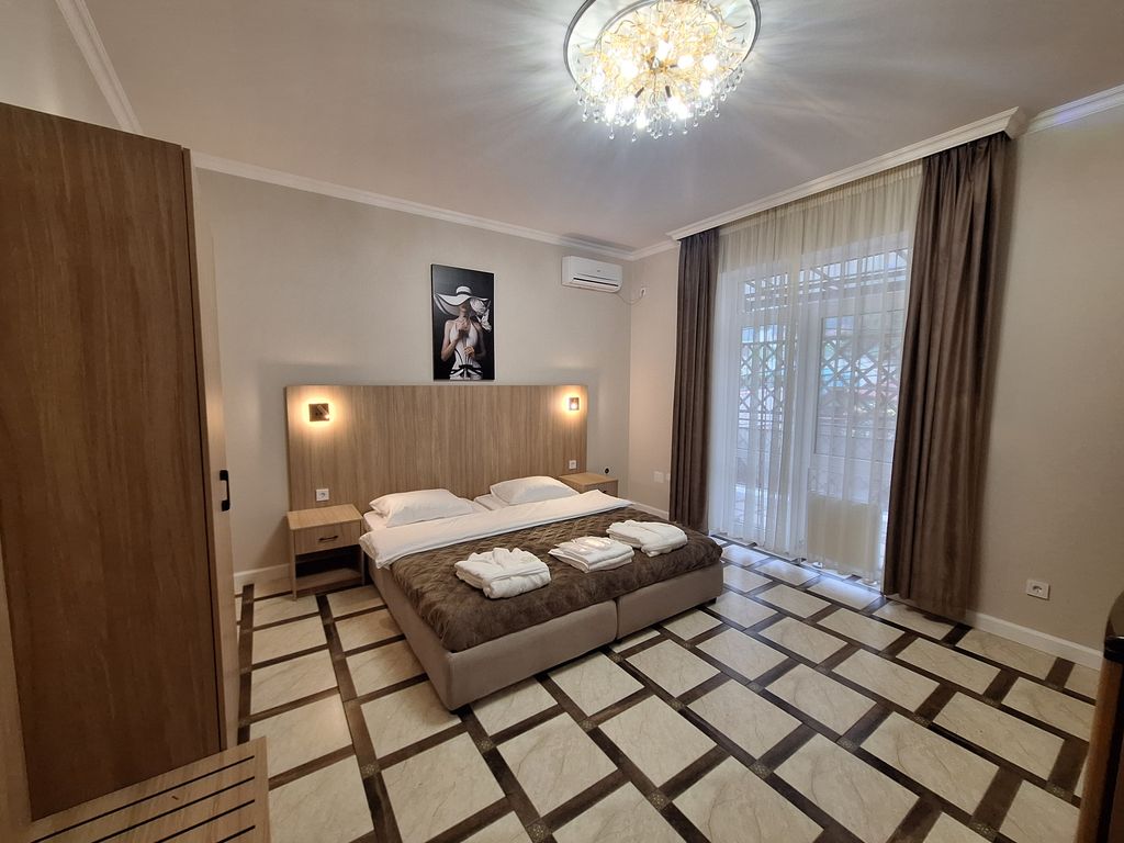 Цитрус — Двухместный номер с 2 отдельными кроватями люкс с видом на горы