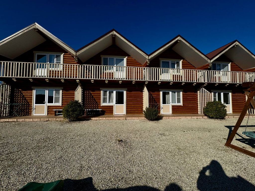 Гостевой дом Генацвале — Четырёхместный номер Двухэтажный Коттедж с кухней