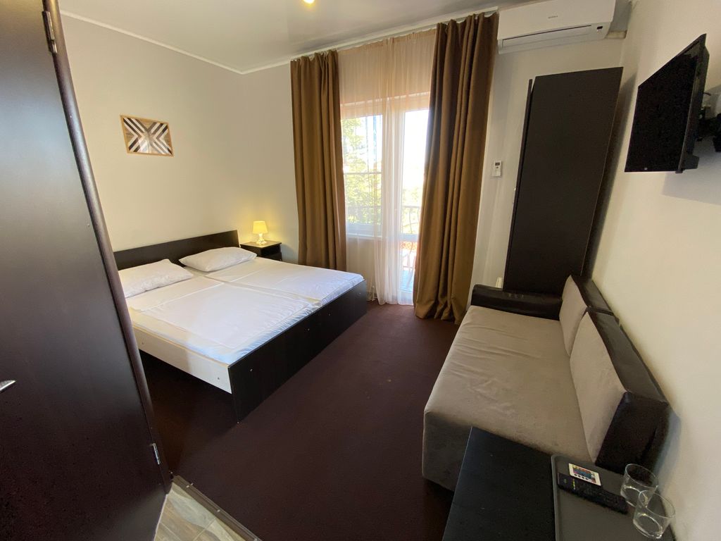 Вилла Вишнёвая — Двухместный номер с 2 отдельными кроватями Стандарт с балконом