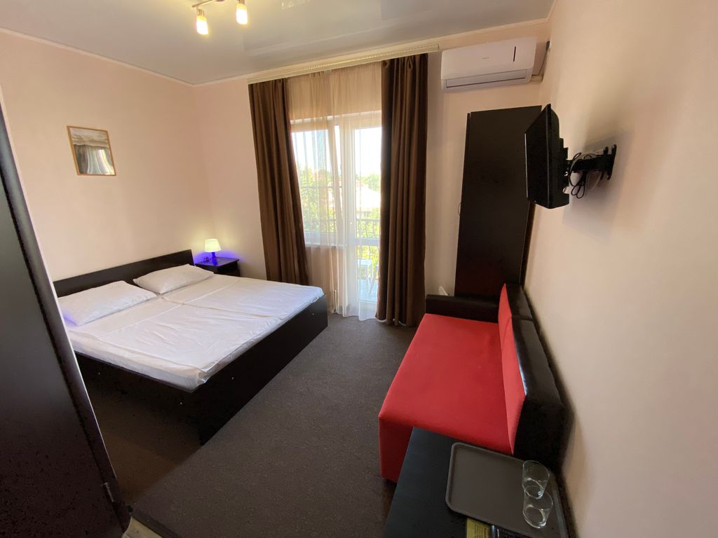 Вилла Вишнёвая — Двухместный номер с 1 кроватью Номер Стандарт с балконом на 3 этаже