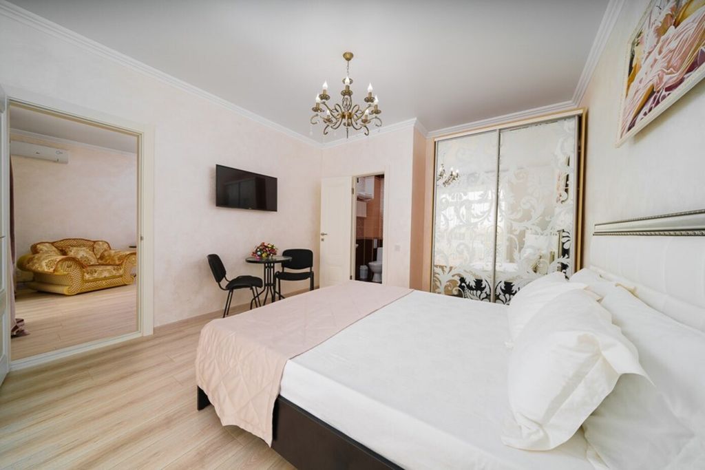 Ле-Ди — Двухместный номер с 1 кроватью Комфорт двухкомнатный с видом на море (основной корпус)