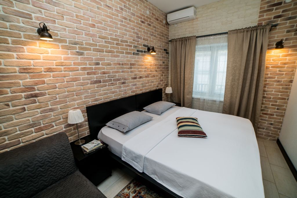 Азов-Инн — Апартаменты 100