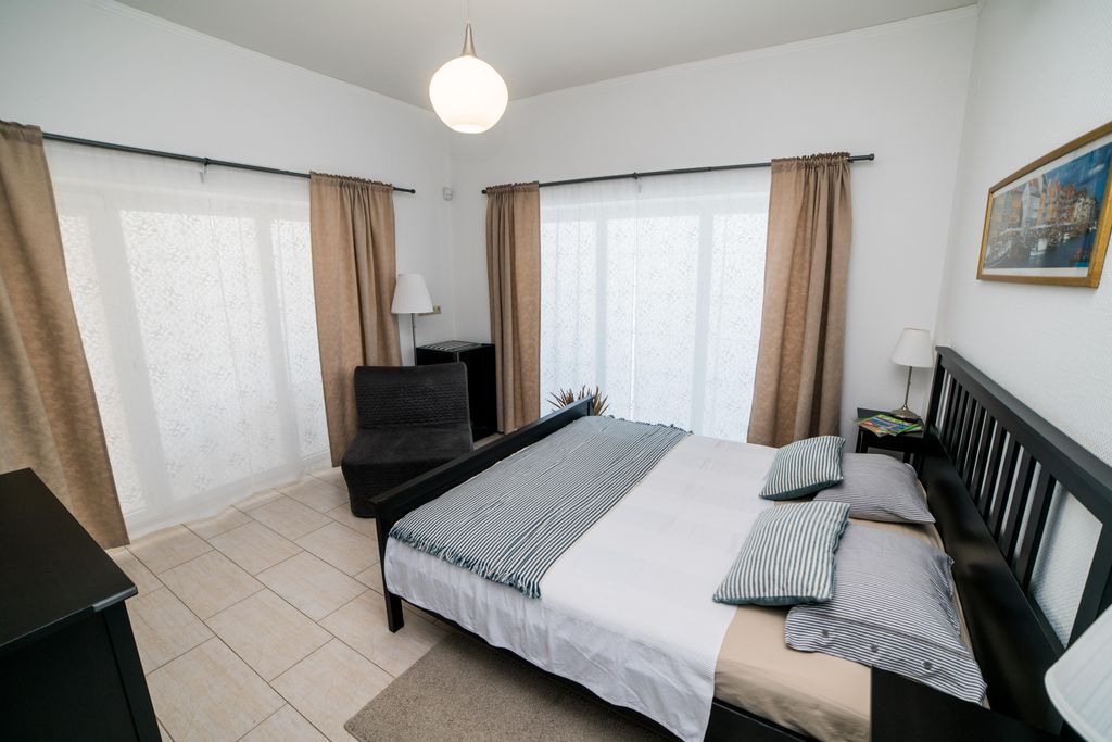 Азов-Инн — Трёхместный номер 101