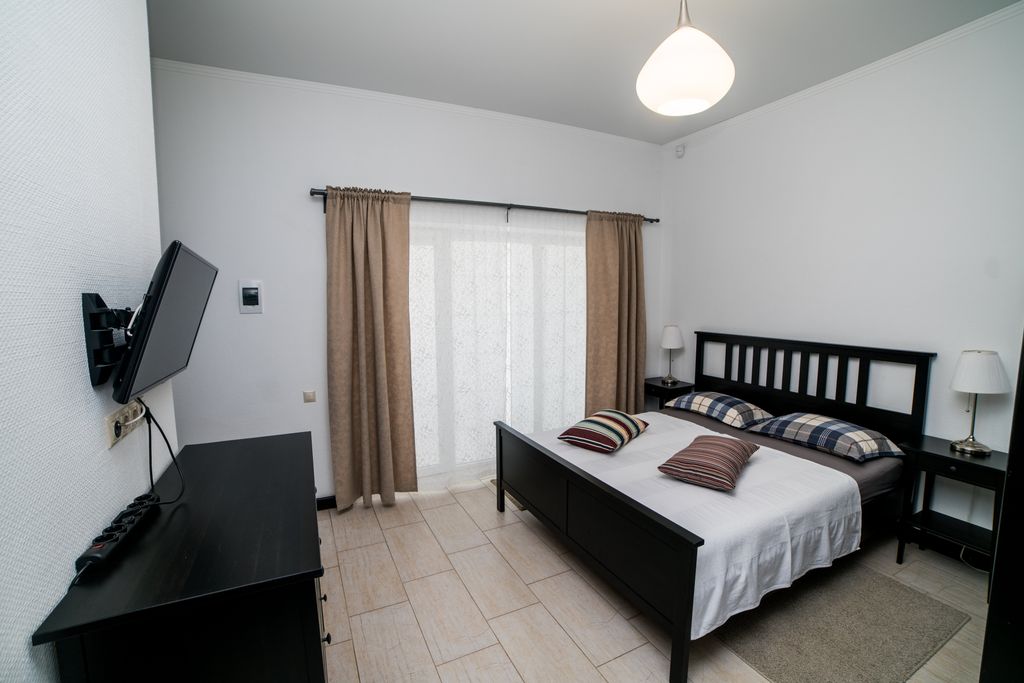 Азов-Инн — Четырёхместный номер 203