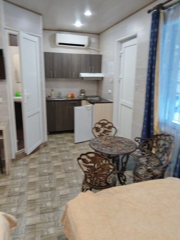 Калинина 20 — Семейный номер однокомнатный 6а