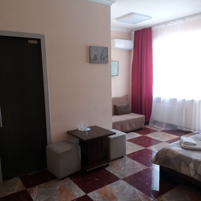 Гостеев на Прибое — Трёхместный номер стандарт с видом на море