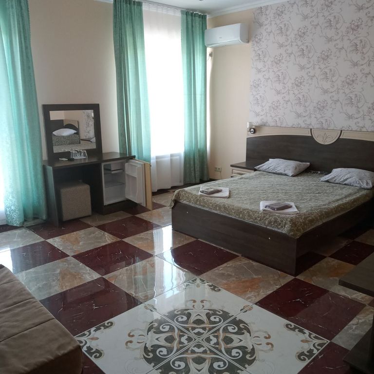 Гостеев на Прибое — Трёхместный номер стандарт