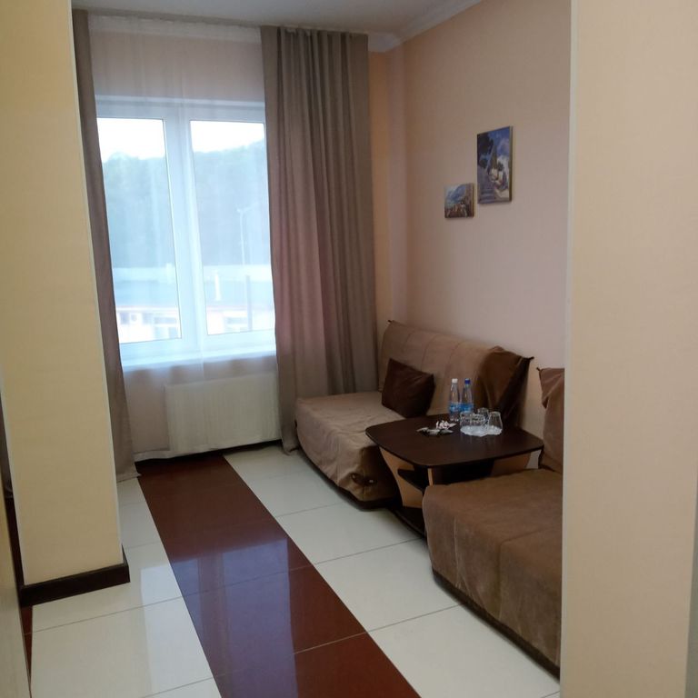 Гостеев на Прибое — Семейный номер люкс с видом на море