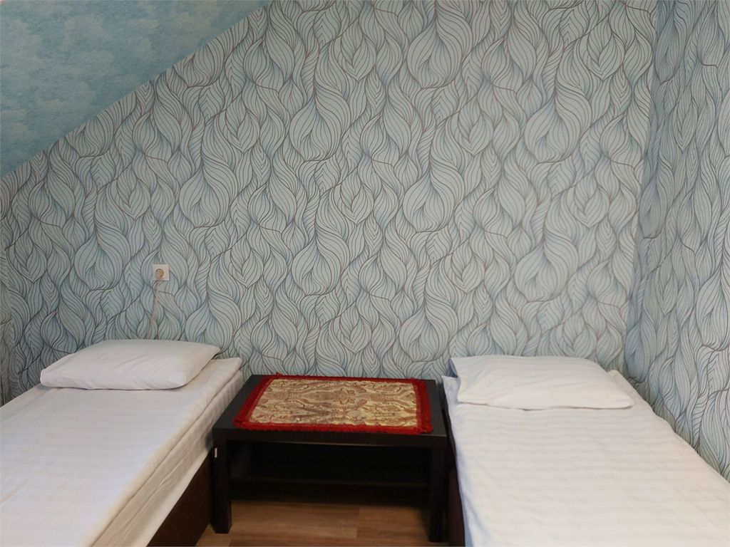 Золотой Лев — Двухместный номер с 2 отдельными кроватями Стандарт №2А