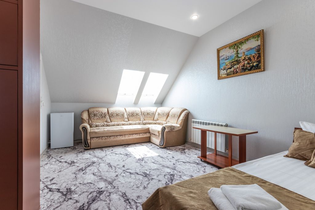 Малахит — Семейный номер Семиместный трехкомнатный семейный